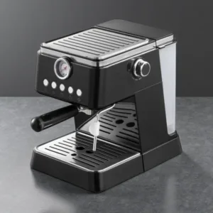 Halbautomatische Espressomaschine im Retro-Stil
